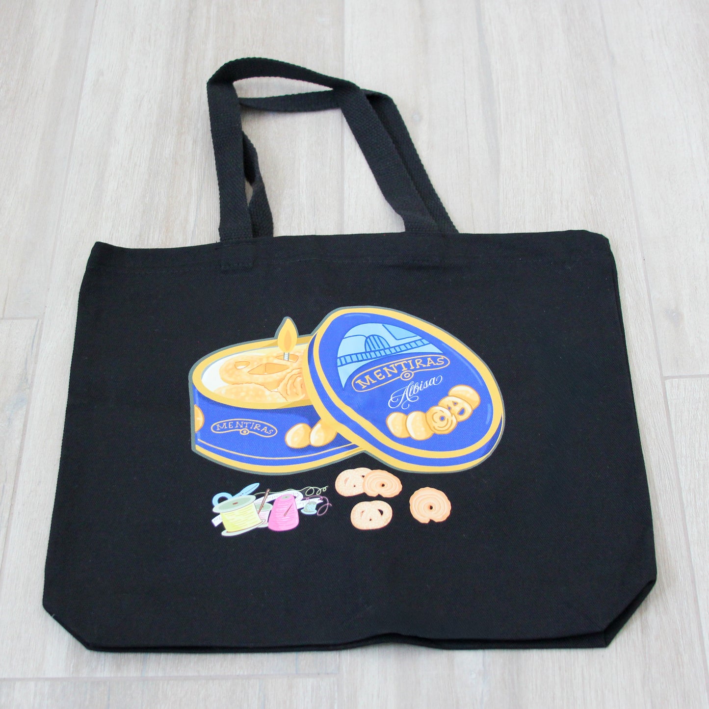 Mentiras Tote Bag
